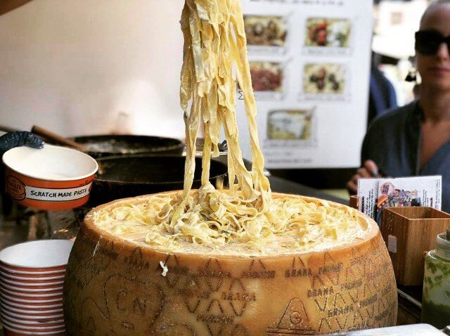 The Cheese Wheel Pasta Is A Real Life Thing, And People Can't Handle It