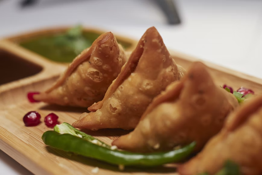 The Magic Of Aloo Samosa: A Foodie's Delight - Blog