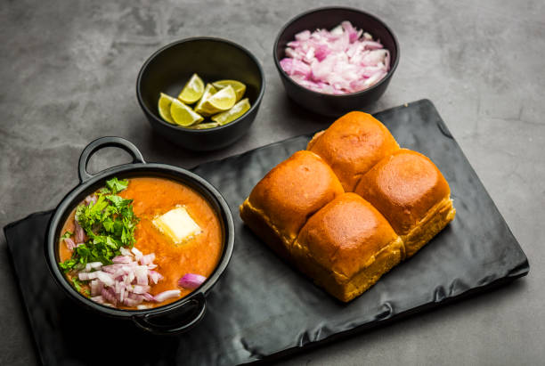 Mumbai's Pav Bhaji: Ultimate Street Food Delight

